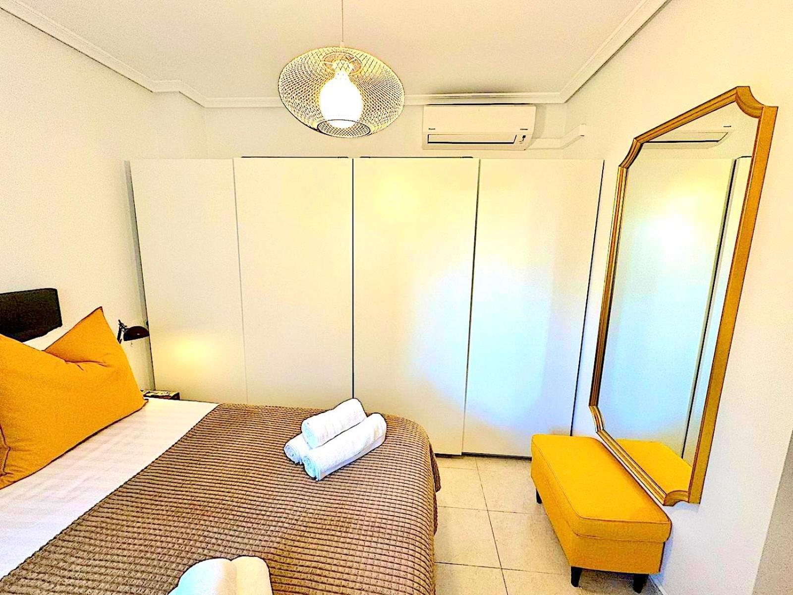 Atico Con Jacuzzi Privado , 1 Min Walk De Playa Levante Santa Pola Exteriör bild